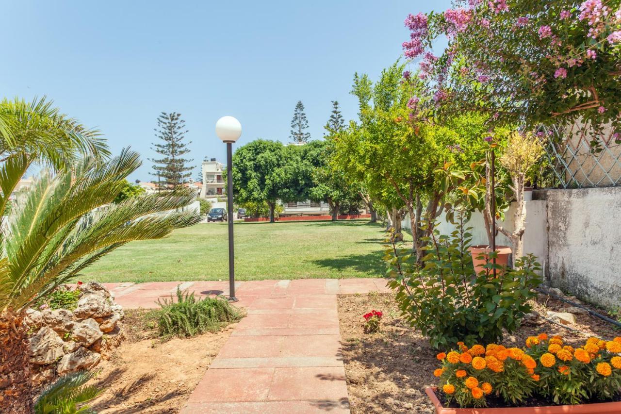 Christine Seaside Apartments In Chania Сталос Экстерьер фото